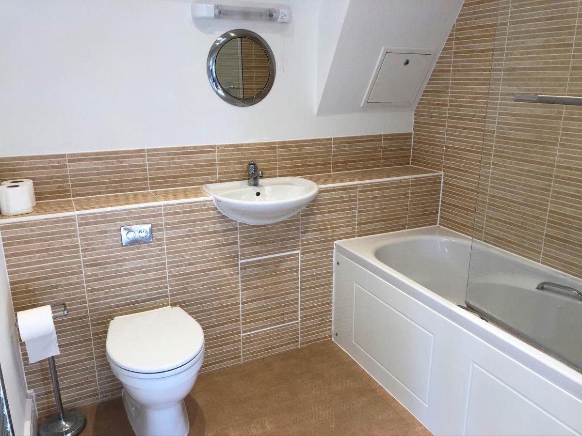 Parkside Penthouse Apartamento Yeovil Exterior foto