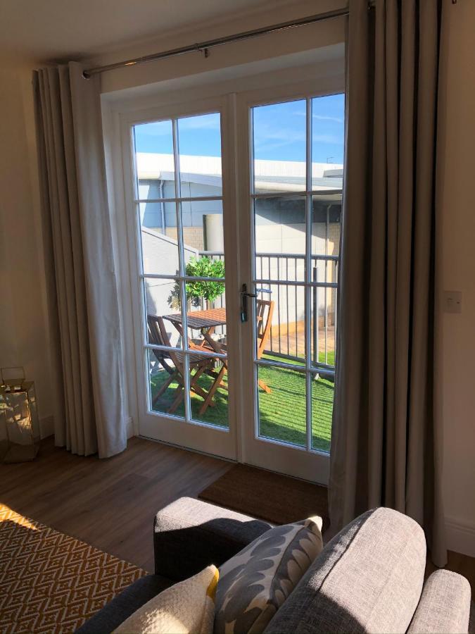 Parkside Penthouse Apartamento Yeovil Exterior foto